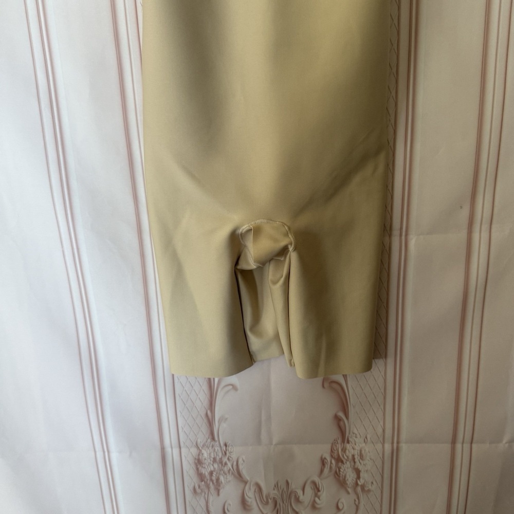 SKIMS Body CS Underwire Mid Thigh Bodysuit Size XS Sand NWT $138 - Picture 8 of 12